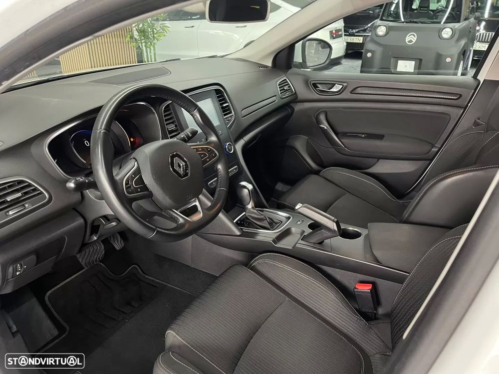 Renault Mégane Sport Tourer 1.5 Blue dCi Limited EDC — photo 5