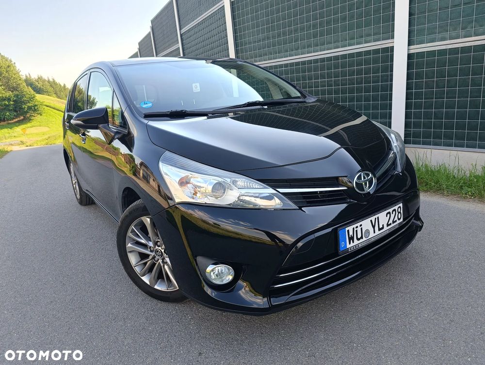 Toyota Verso 1.6 Premium - 5