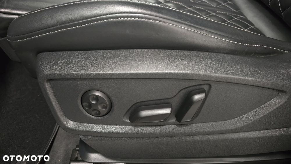 Audi Q5 35 TDI Quattro S tronic design - 16
