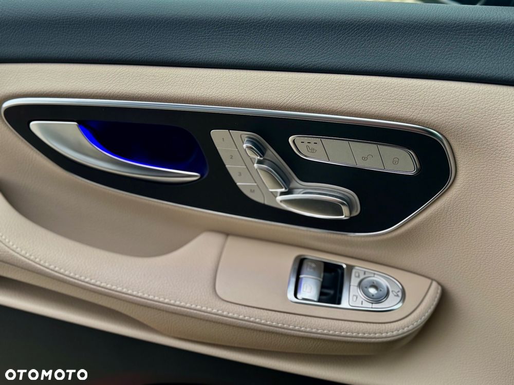 Mercedes-Benz Klasa V 300 mHEV 9G-Tronic Avantgarde (d³ugi) - 25