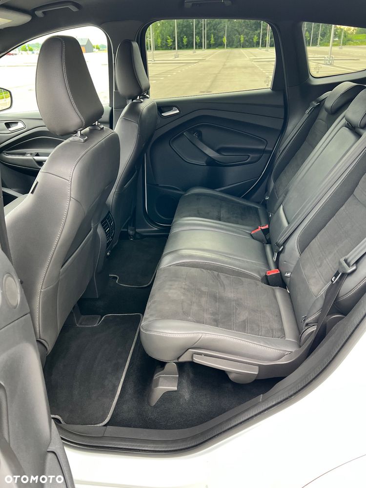 Ford Kuga 2.0 TDCi 2x4 ST-Line - 16