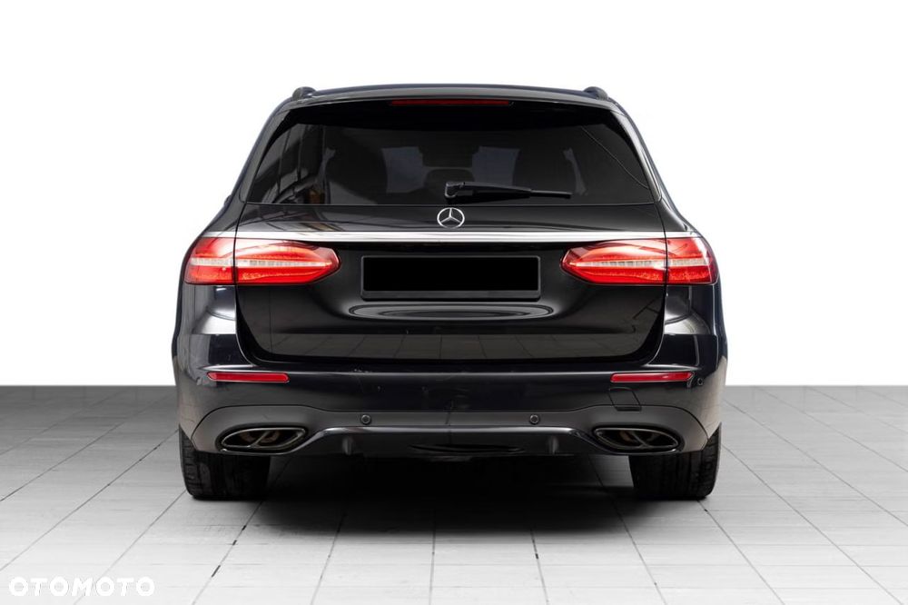 Mercedes-Benz Klasa E 43 AMG 4-Matic - 4
