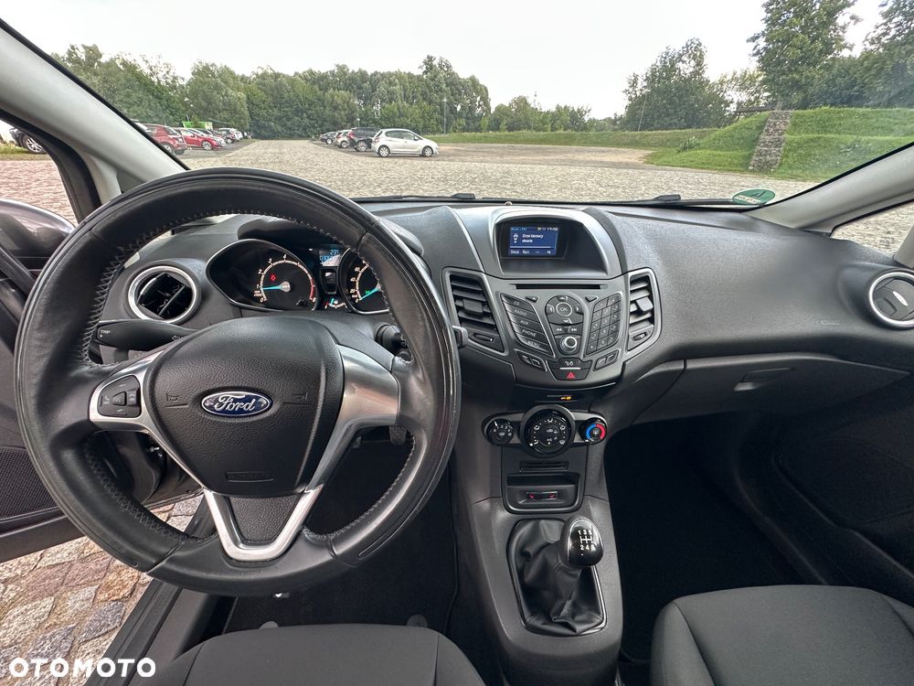 Ford Fiesta - 22