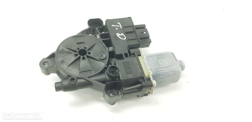 MOTOR ELEVADOR TRASEIRO DIREITO VOLKSWAGEN GOLF VIII BERLINA CD1 - 1