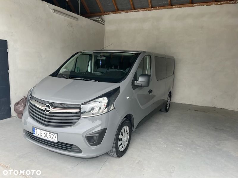 Opel Vivaro - 1