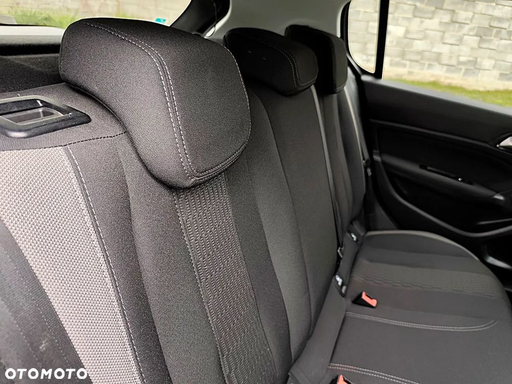 Peugeot 308 1.6 HDi Style - 21