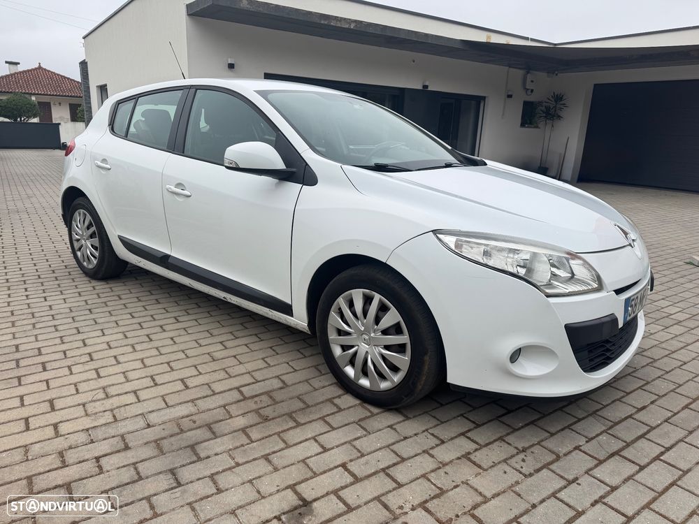 Renault Mégane 1.5 dCi Dynamique - 3