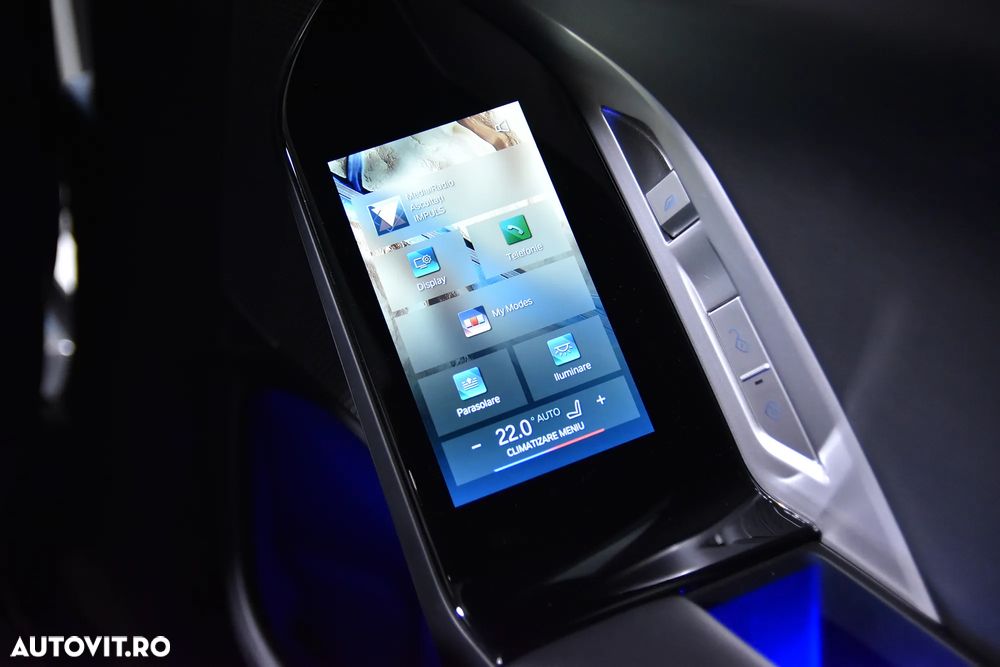 BMW Seria 7 740d xDrive MHEV - 26