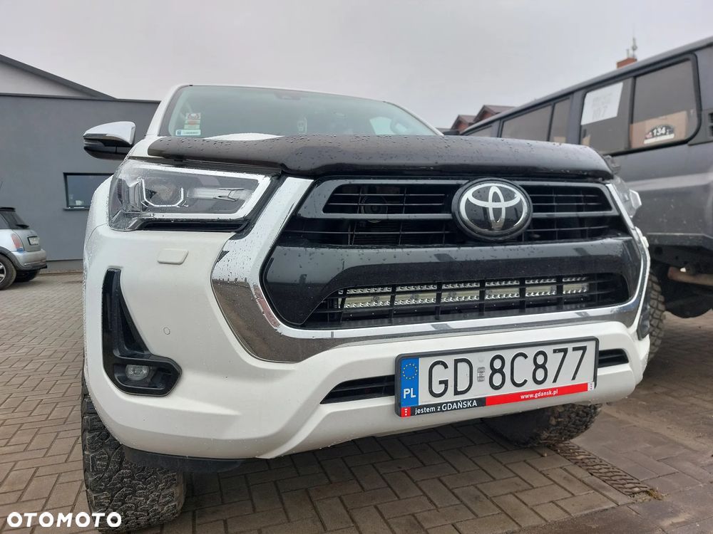 Toyota Hilux 2.8 D-4D Double Cab SR5+ 4x4 - 9