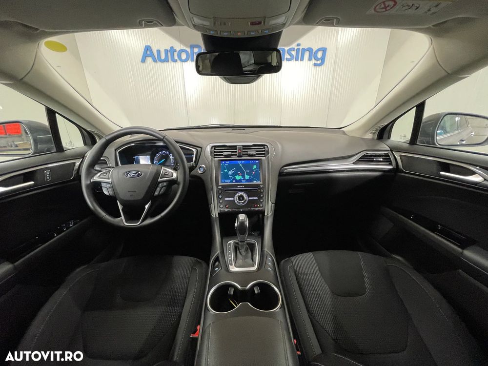 Ford Mondeo 2.0 HEV Titanium - 8