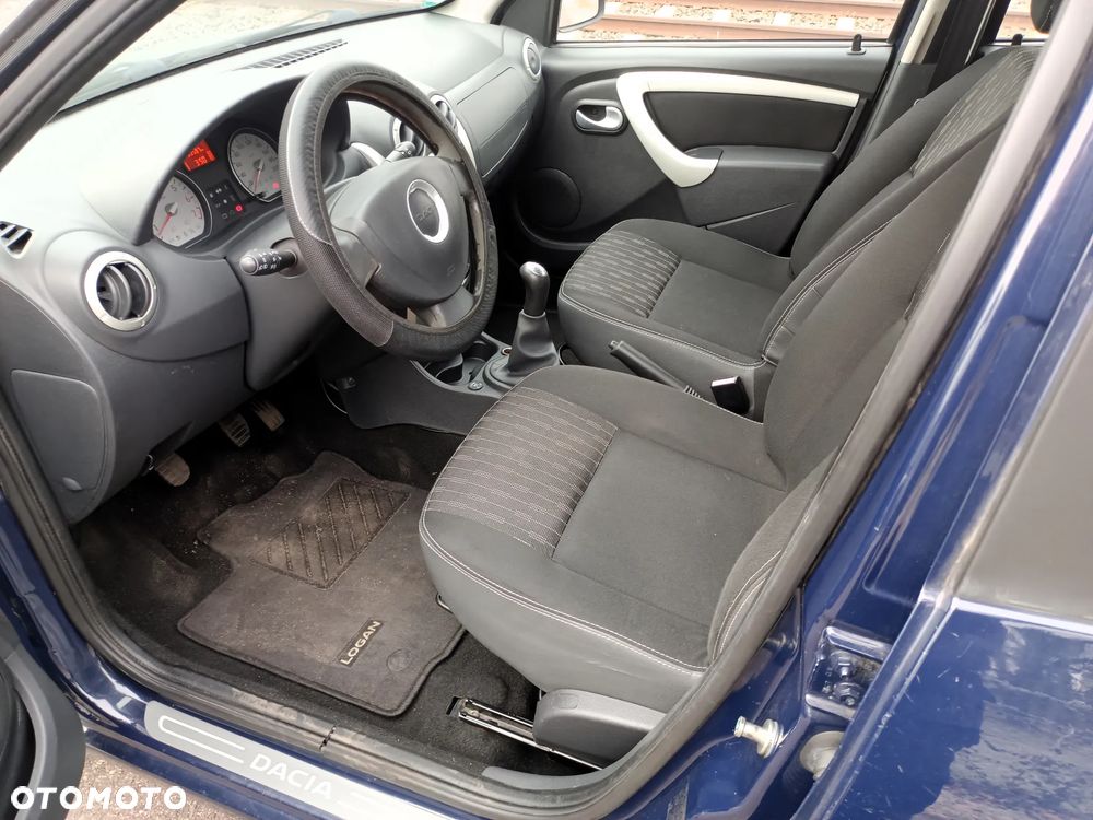 Dacia Sandero 1.2 16V - 10