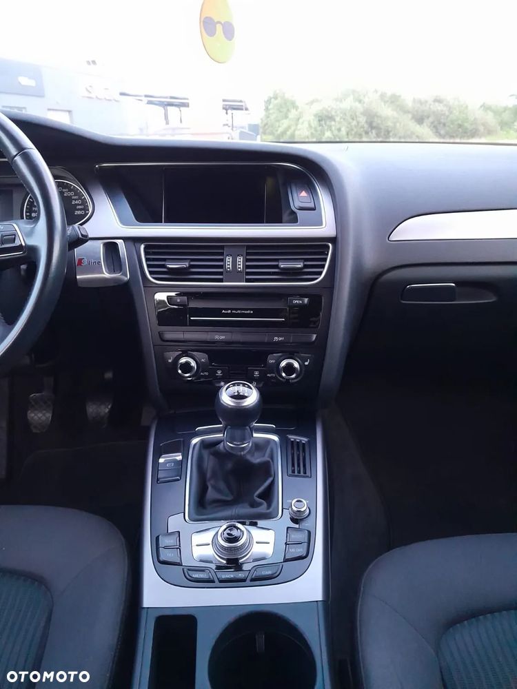 Audi A4 ver-1-8-tfsi-s-line-sportpaket - 19