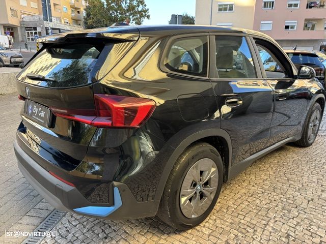 BMW iX1 xDrive30 xLine - 4