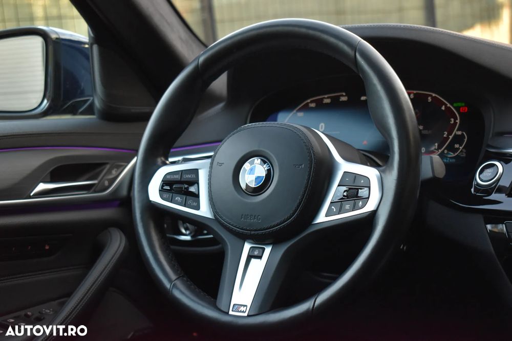 BMW Seria 5 530e Aut. Luxury Line - 11