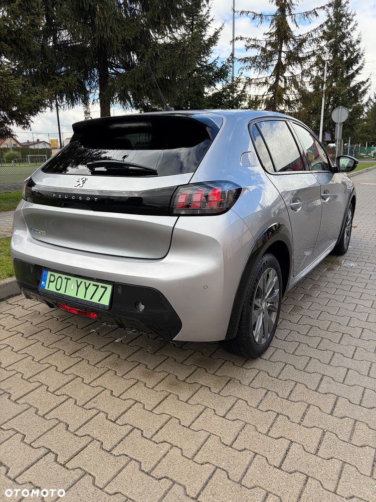Peugeot 208 - 5