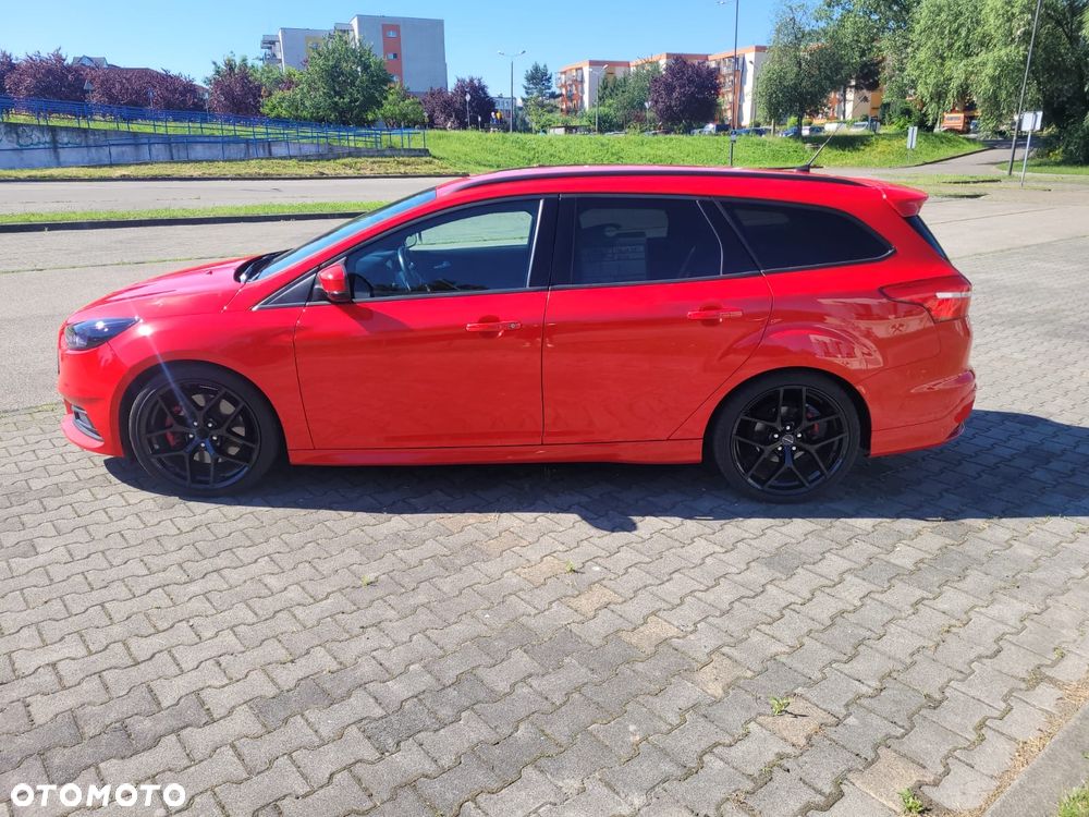 Ford Focus 2.0 EcoBoost ST - 2