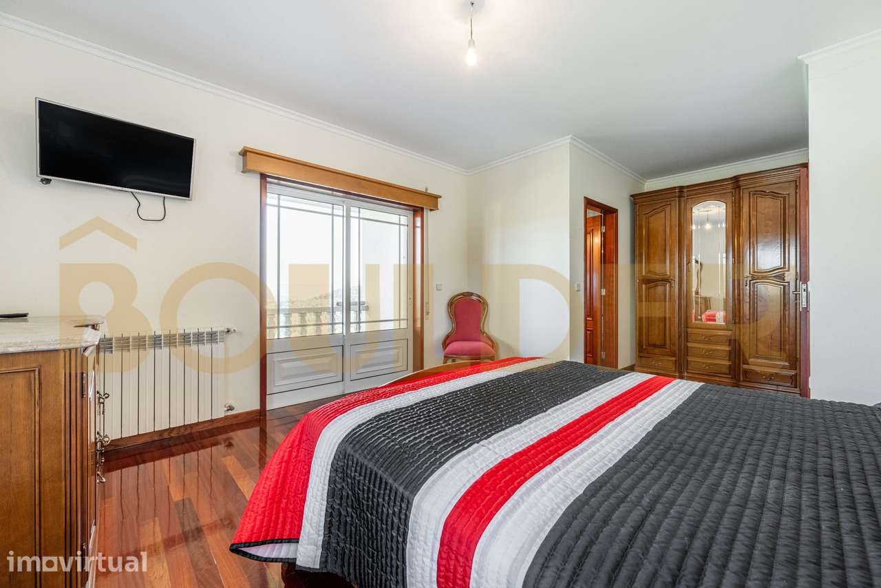 Moradia T5 em Lanhoso - Grande imagem: 4/50