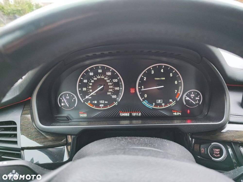 BMW X5 xDrive35i - 14