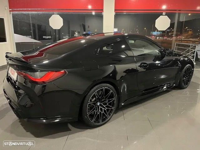 BMW M4 Competition - 4