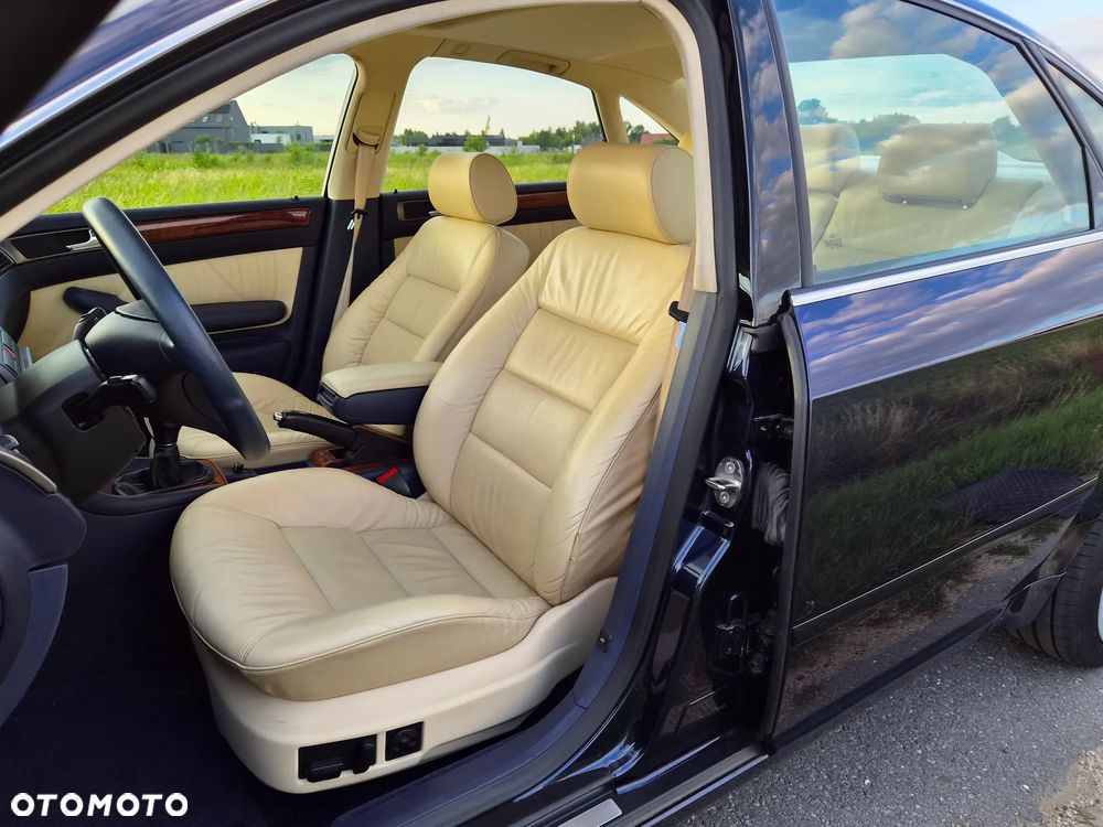 Audi A6 Limousine 2.8 Quattro - 15