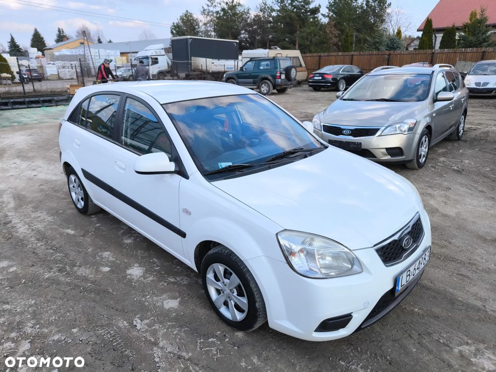 Kia Rio 1.4 EX - 6