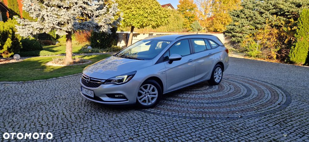 Opel Astra 1.4 Turbo Edition - 1