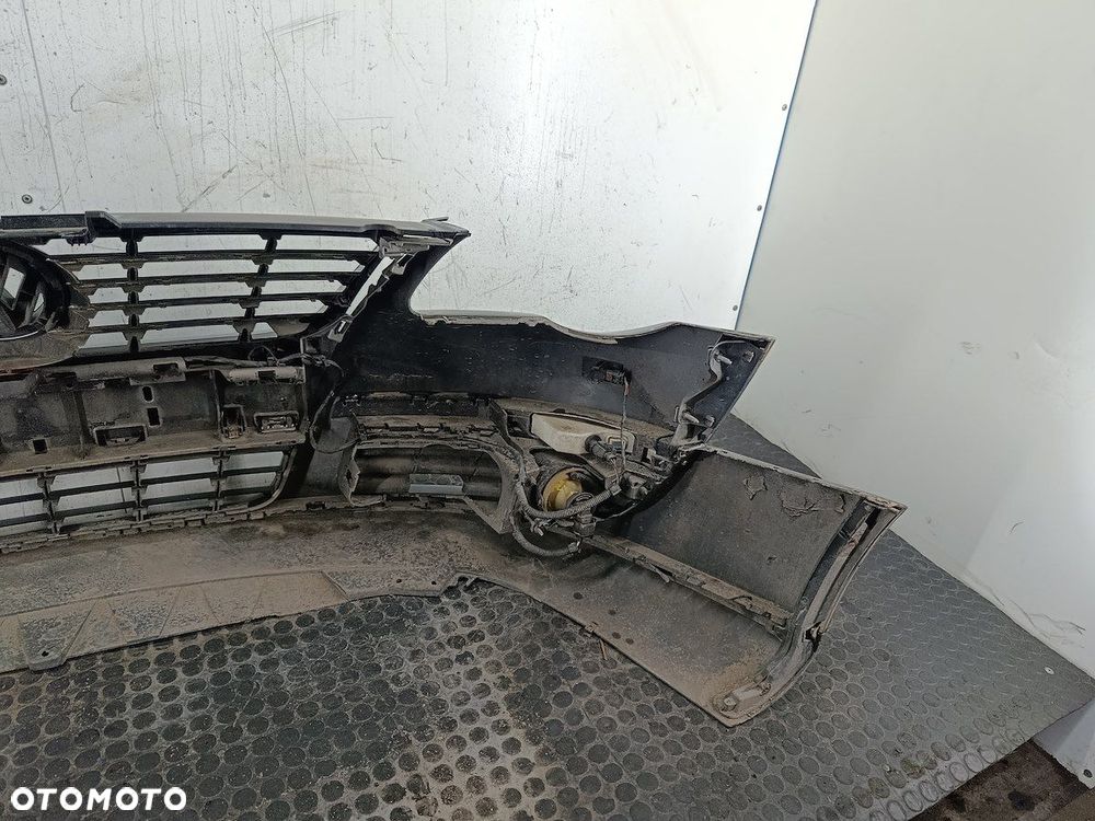 ZDERZAK PRZÓD VW PASSAT B6 LA7T - 16