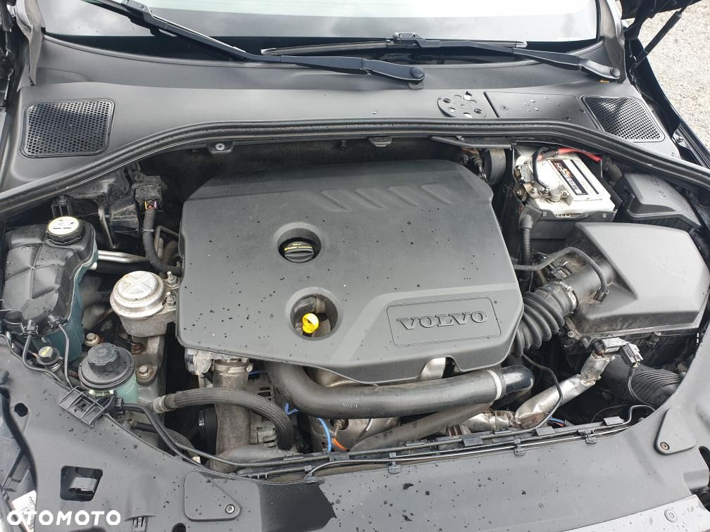 Volvo V60 D2 Momentum - 3