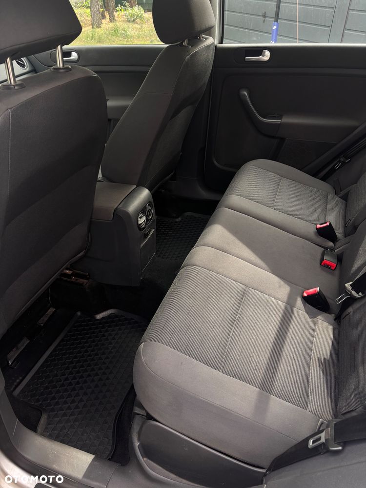 Volkswagen Golf Plus 1.9 TDI Q-Line - 8