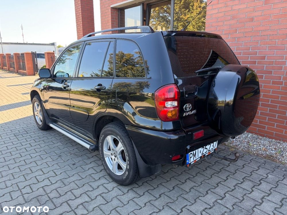 Toyota RAV4 - 4