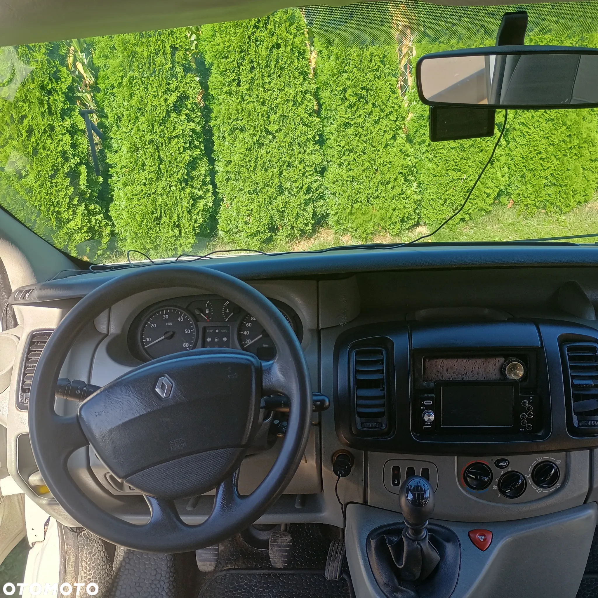 Renault Trafic - 13