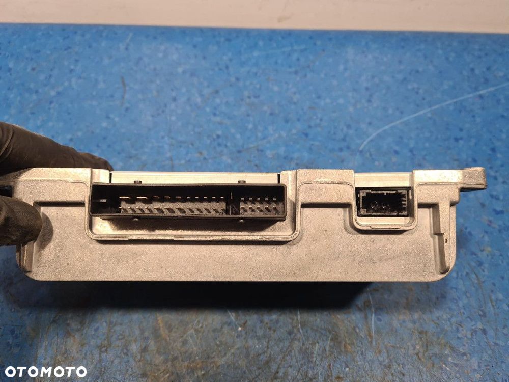 AUDI A6 C6 WZMACNIACZ RADIA I NAWIGACJI 4F0035223L - 5