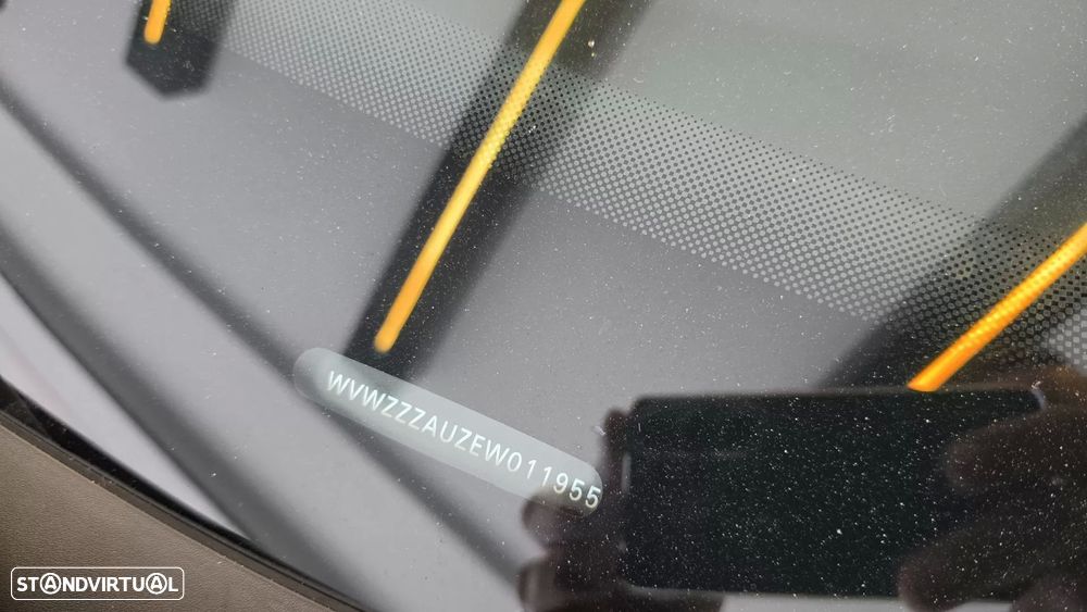 VW Golf 1.6 TDi Trendline BlueMotion - 27