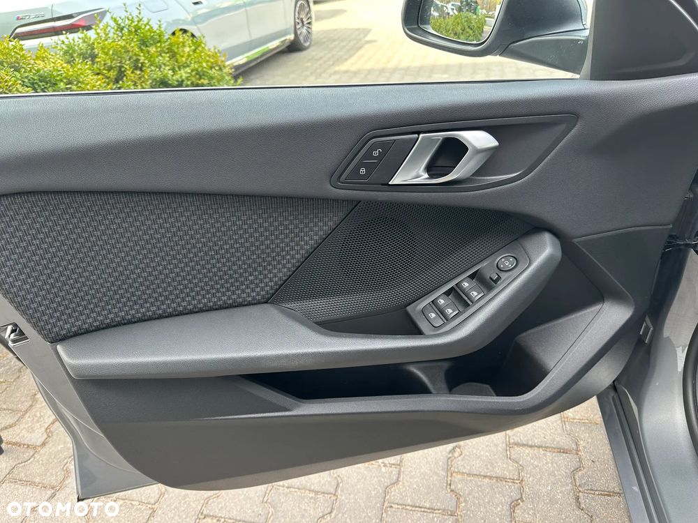 BMW Seria 1 118i - 12