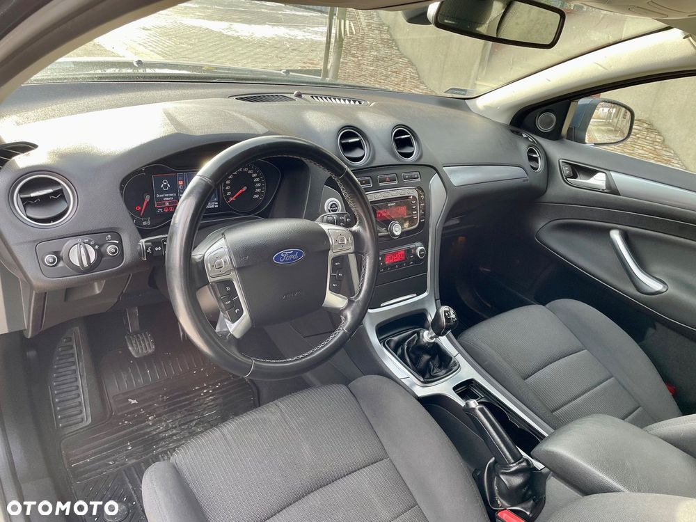 Ford Mondeo 2.0 TDCi Titanium - 4