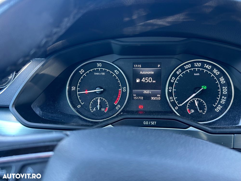 Skoda Superb 2.0 TDI DSG Ambition - 12