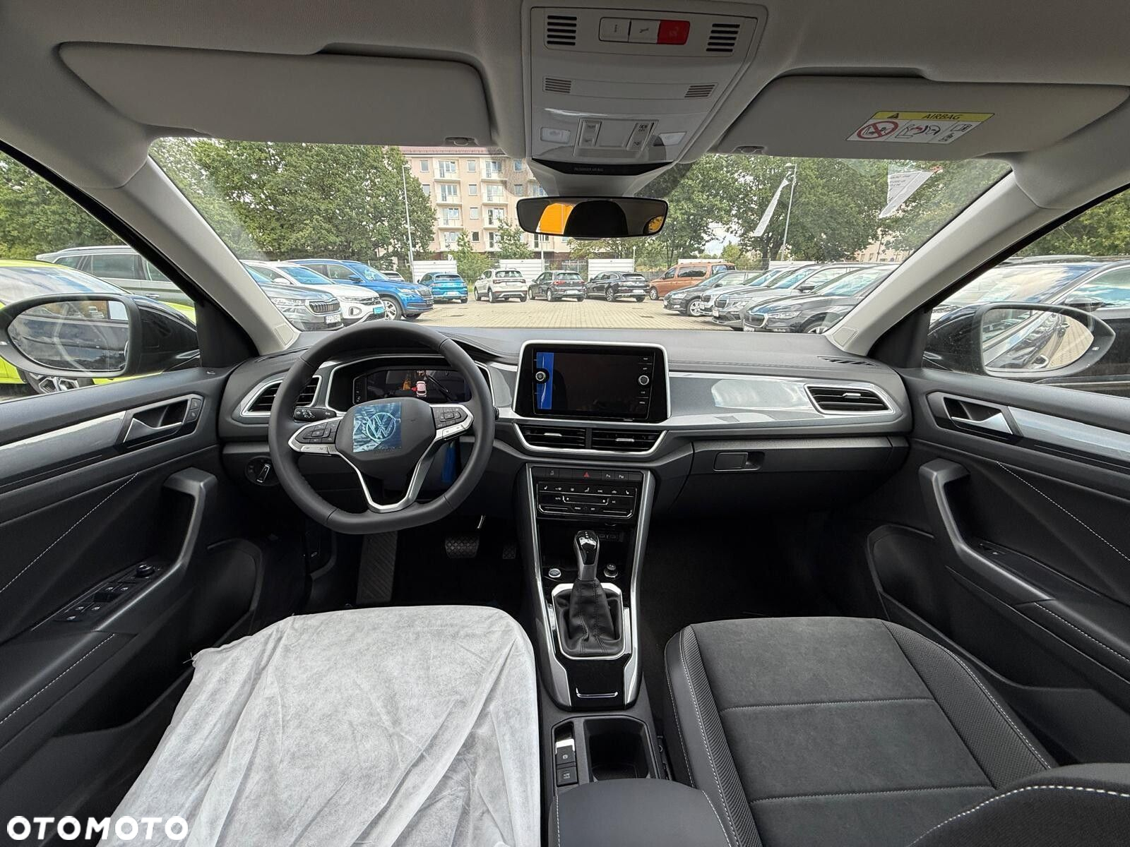 Volkswagen T-Roc - 5