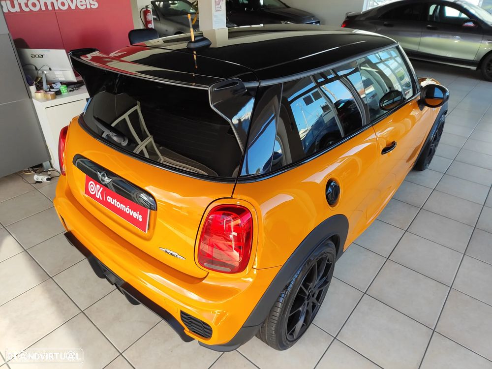 MINI 3 Portas John Cooper Works - 12