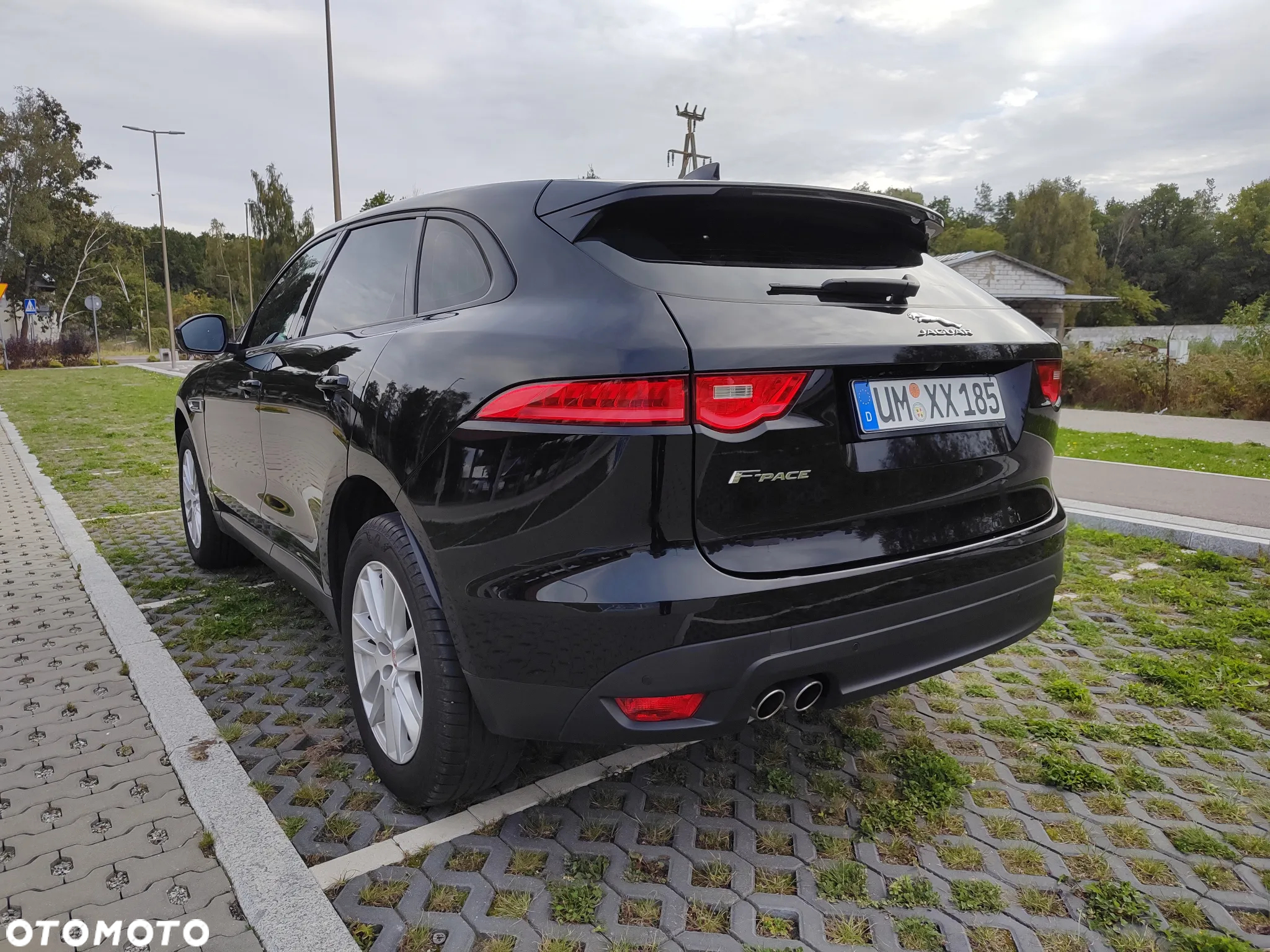 Jaguar F-Pace 2.0 i4D AWD Pure - 8