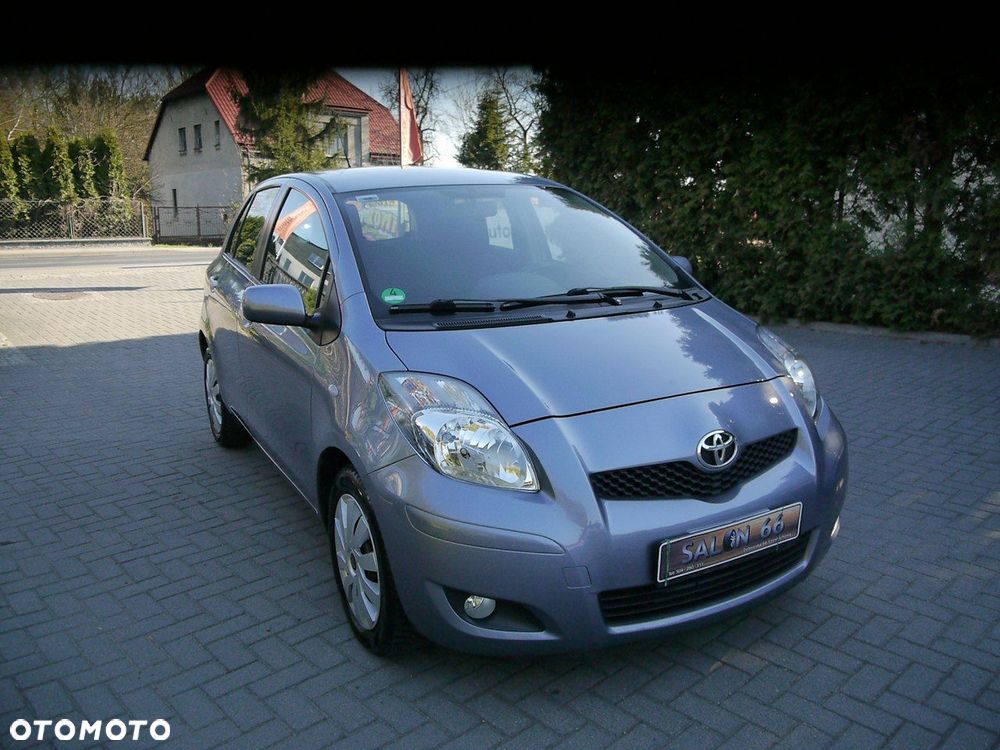 Toyota Yaris 1.33 VVT-i Executive - 4