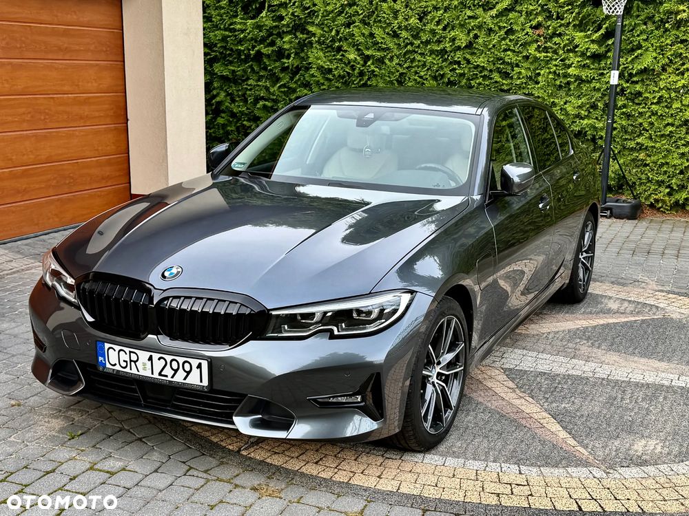 BMW 330E