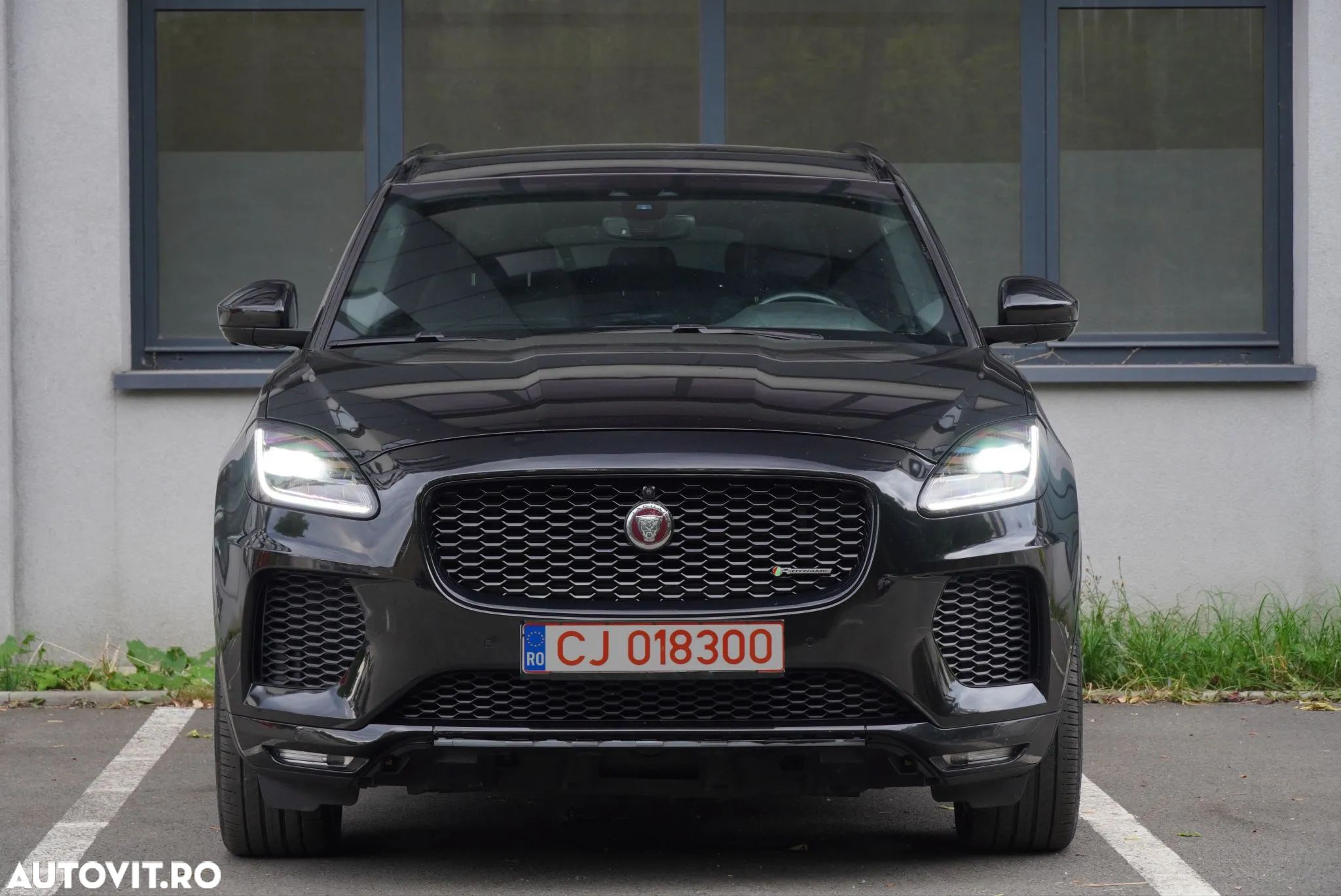 Jaguar E-Pace D180 AWD Aut. R-Dynamic - 1