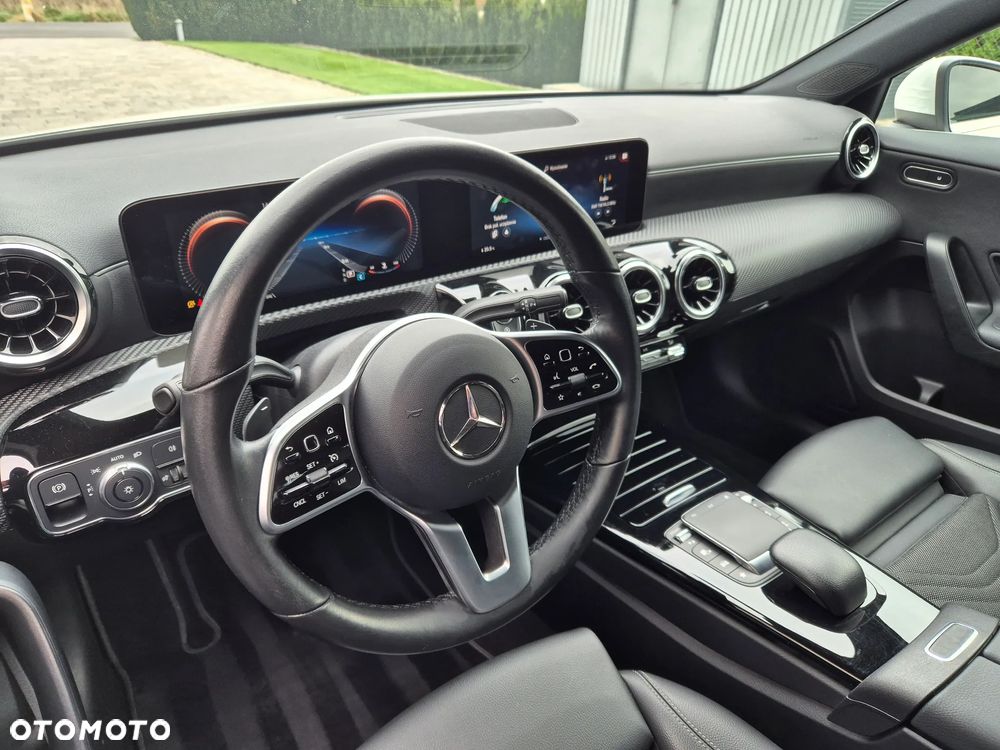 Mercedes-Benz Klasa A 180 d 8G-DCT - 27