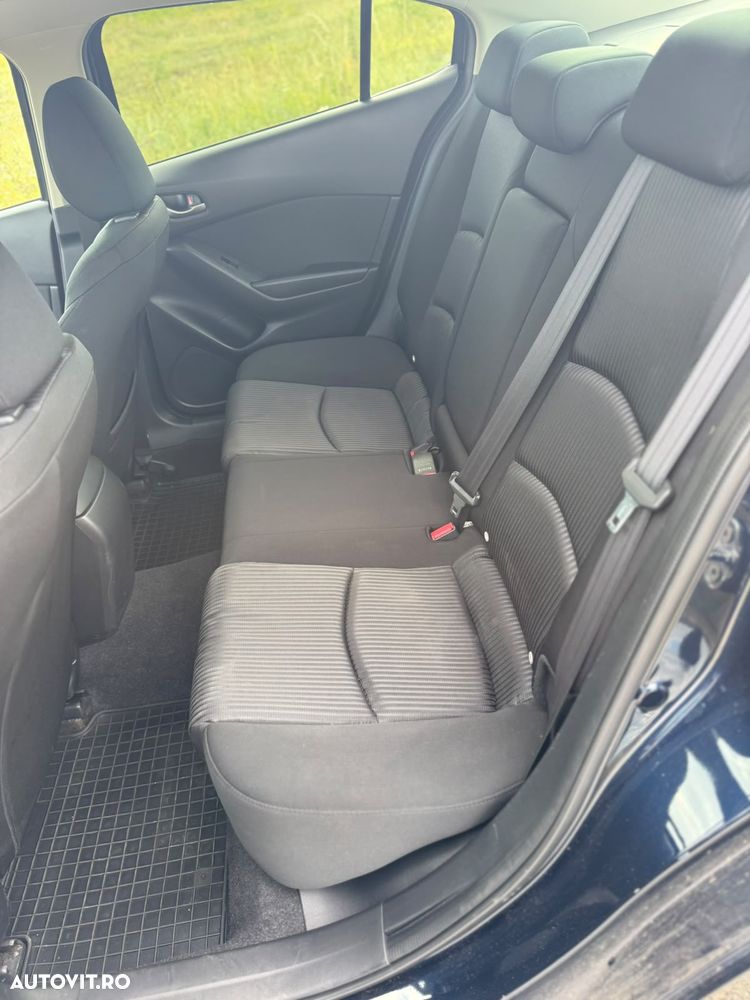 Mazda 3 - 11