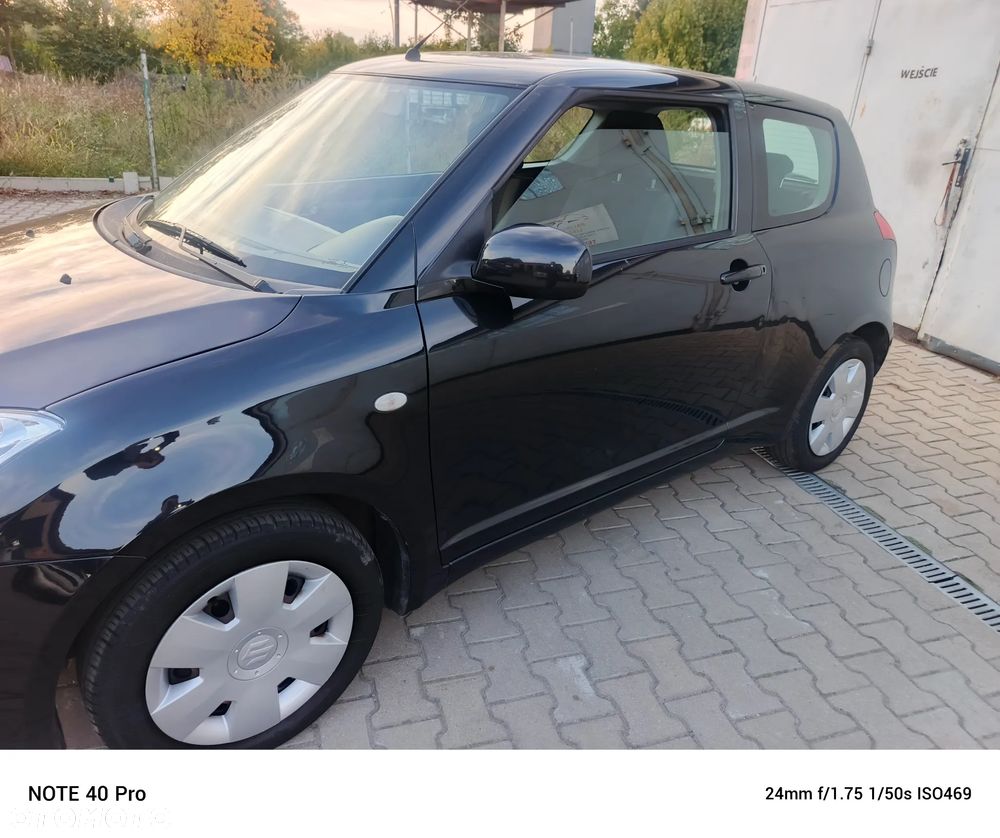 Suzuki Swift - 4