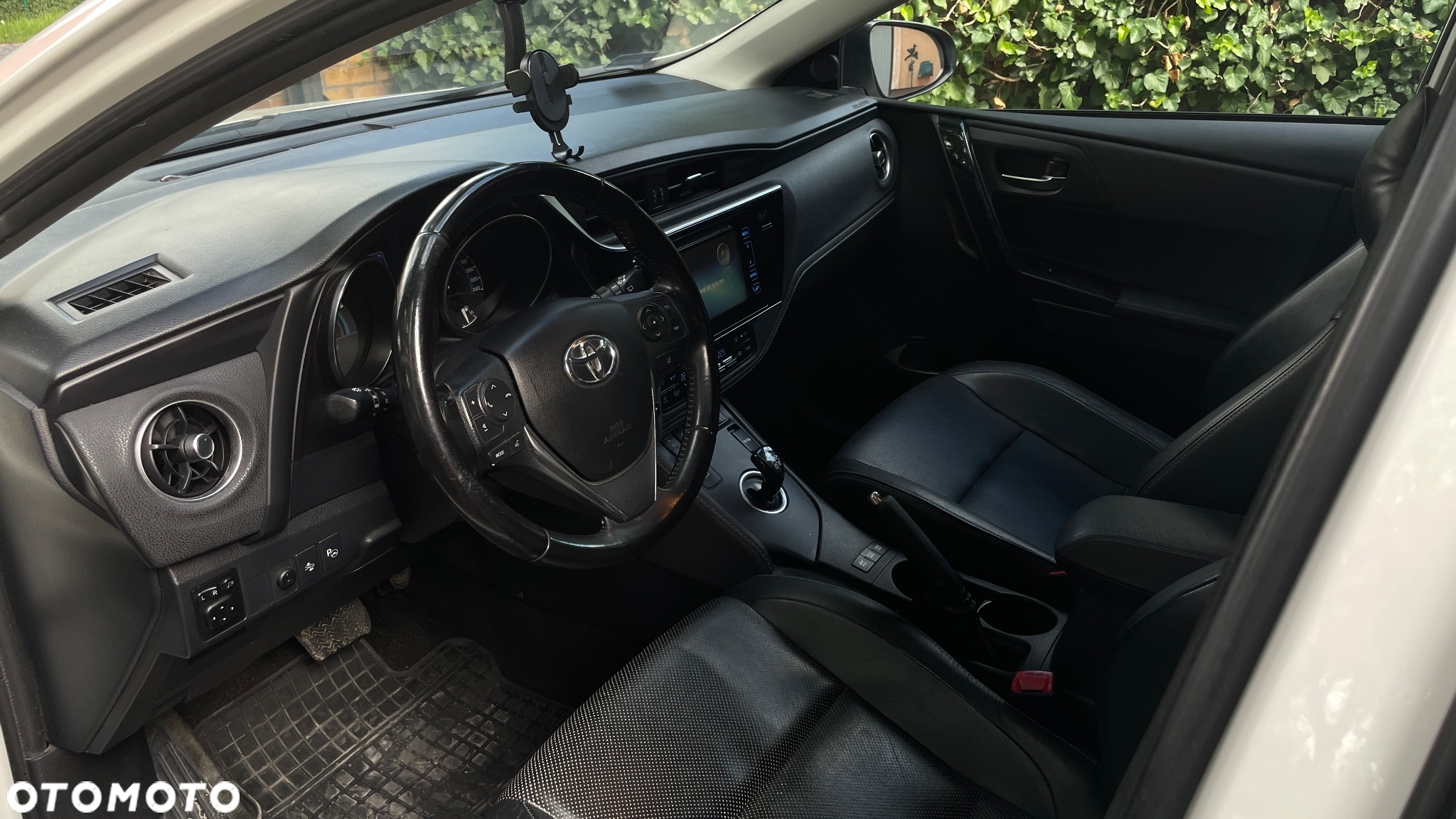 Toyota Auris Hybrid 135 Prestige - 7