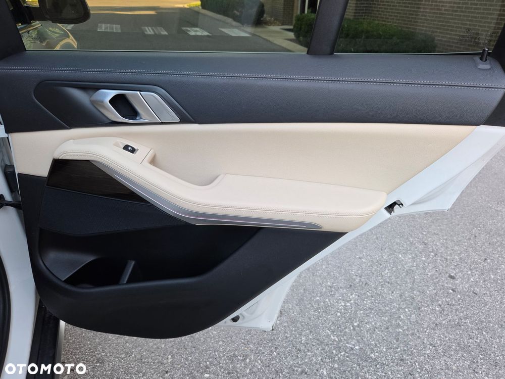 BMW X5 - 19