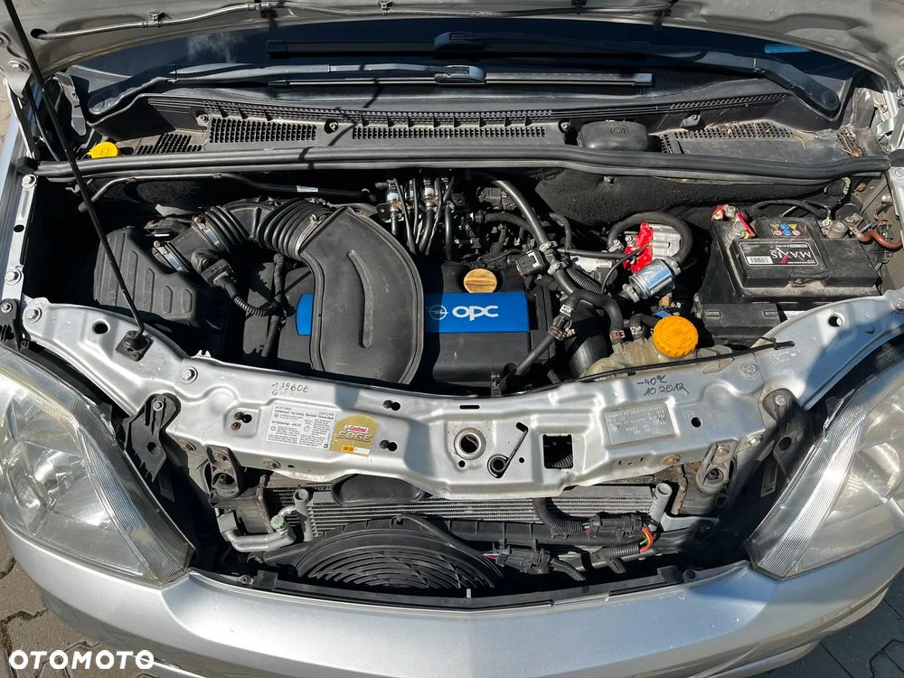 Opel Meriva 1.6 Turbo OPC - 11