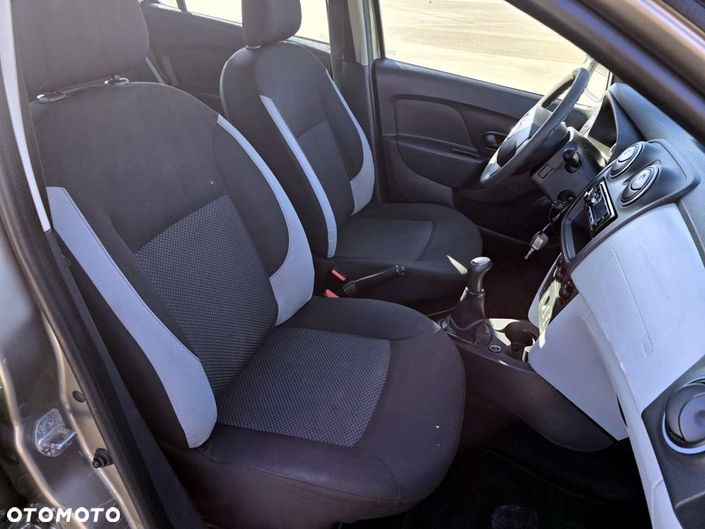 Dacia Sandero 1.2 16V 75 Live II - 23