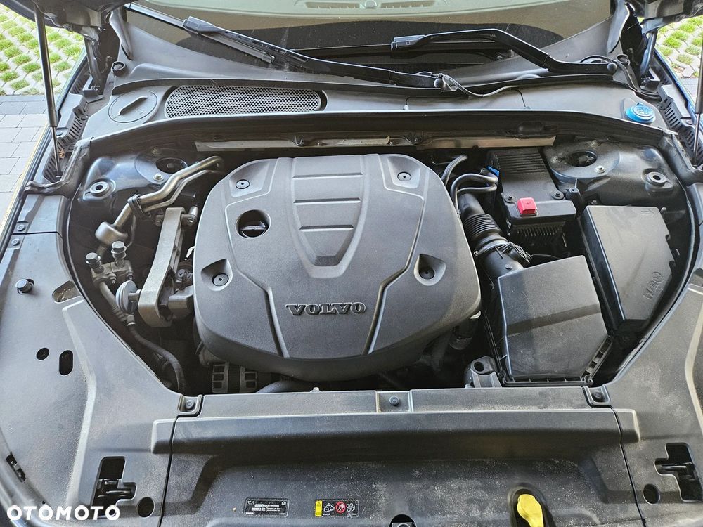 Volvo S90 D3 SCR Momentum Pro - 33